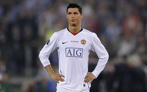 Cristiano Ronaldo can be the new David Beckham at Real, says Florentino Perez