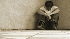 خطيبتي جعلتني جسر عبور  لكي تتمتع بالمحظور