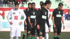 صراع الأجنحة‮ ‬يجتاح معاقل‮ “‬السنافر‮” ‬