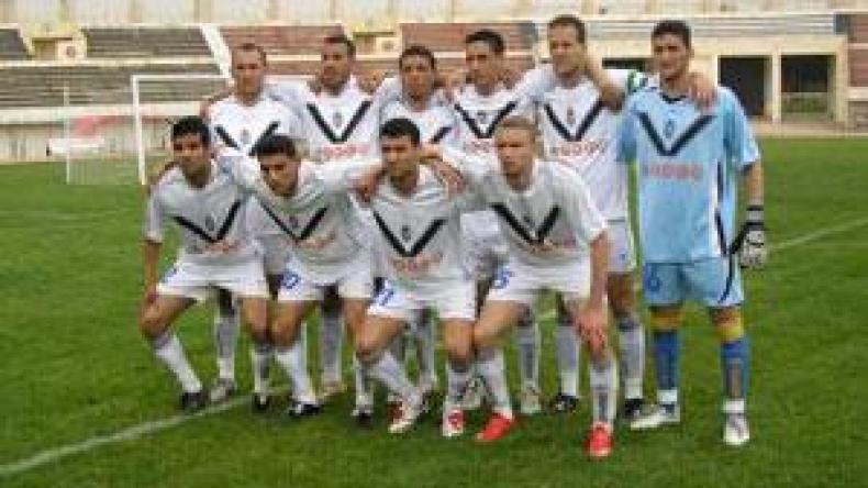 الرائد يؤكد والسنافر ينتفضون في العناصر