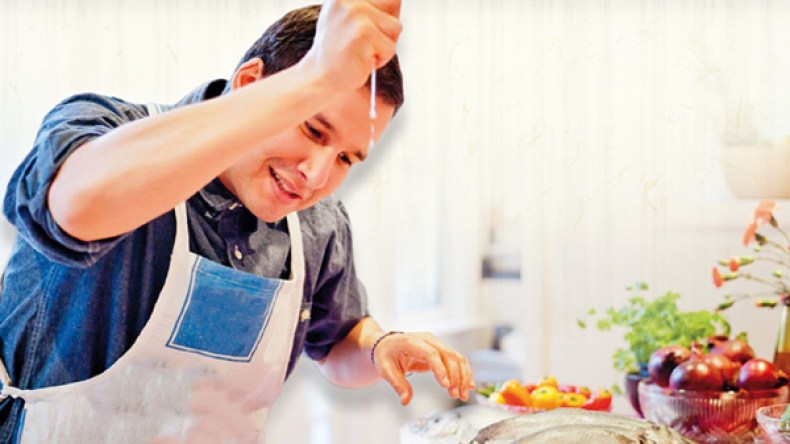 الأنامل الخشنة تتفوق على النسوة في “الشربة” و”البوراك”