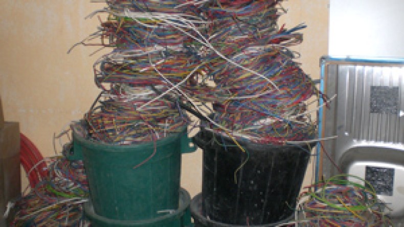 تفكيك عصابة لتهريب النحاس نحو تونس واكتشاف ورشة للتذويب ببوفاريك