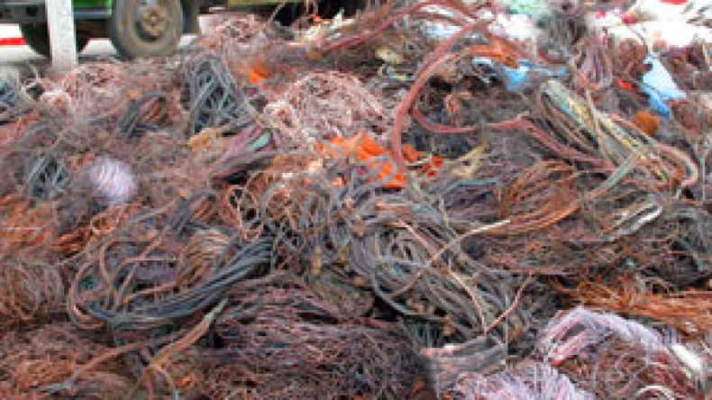 إحباط عملية تهريب 94 قنطارا من الكوابل النحاسية نحو المغرب