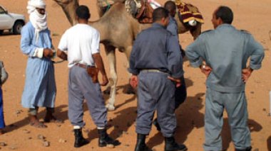 Algeria: Customs officers give up arms and run away from Moroccan smugglers