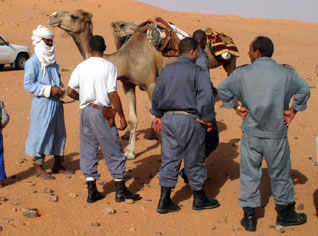 Algeria: Customs officers give up arms and run away from Moroccan smugglers