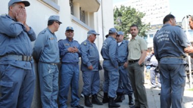 Customs officers warn over national strike in Algeria