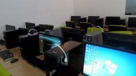 مواعيد التأشيرة والسيرة الذاتية لإنقاذ مقاهي الإنترنت من الإفلاس