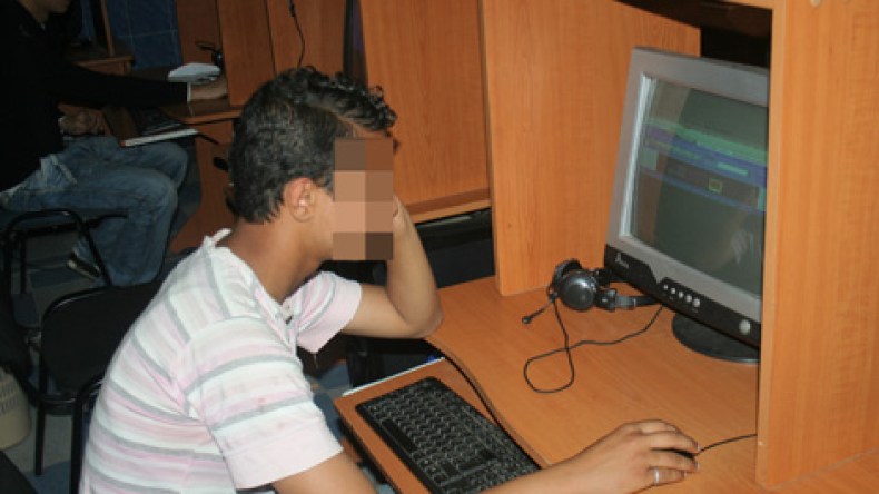 دراسة حديثة: مشاهدة المقاطع الإباحيّة أشدّ خطرا من تعاطي المخدّرات