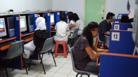 مليون ونصف مليون جزائرية هائمة في العالم الافتراضي