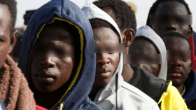 ترحيل ألف نازح نيجري من تمنراست نحو بلادهم