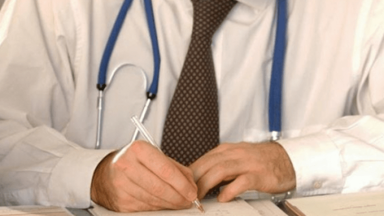 شركة سونلغاز تساهم في توفير الفحوصات الطبية بإيليزي