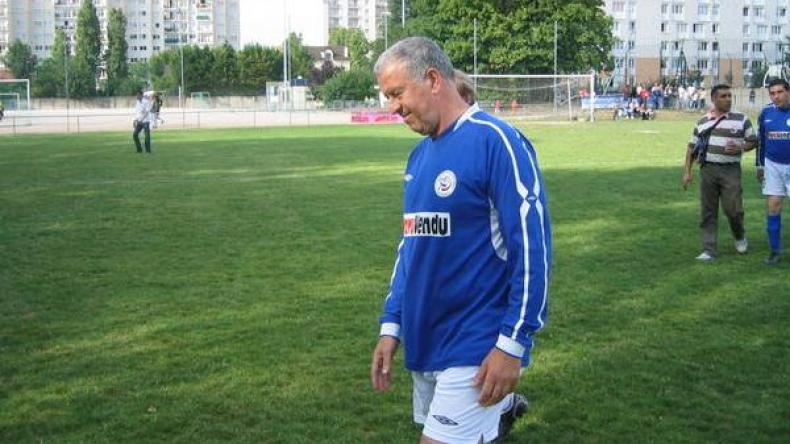 دحلب: براهيمي ولد نجما كرويا وبإمكانه اللعب لأي فريق أوروبي كبير