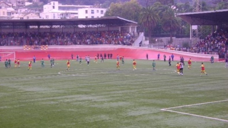 ملعبا “20 أوت” و”بولوغين” مسرحان لقمّتين عاصميتين