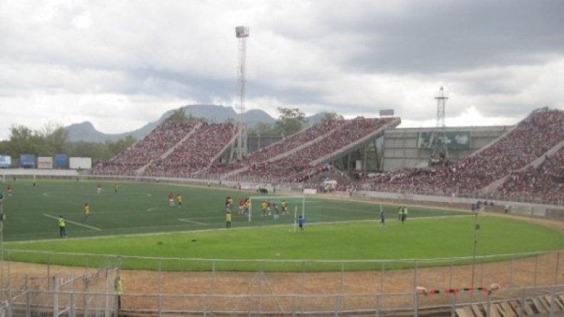 مباراة “الخضر” في مالاوي تجرى ظهرا وفوق ملعب معشوشب اصطناعيا