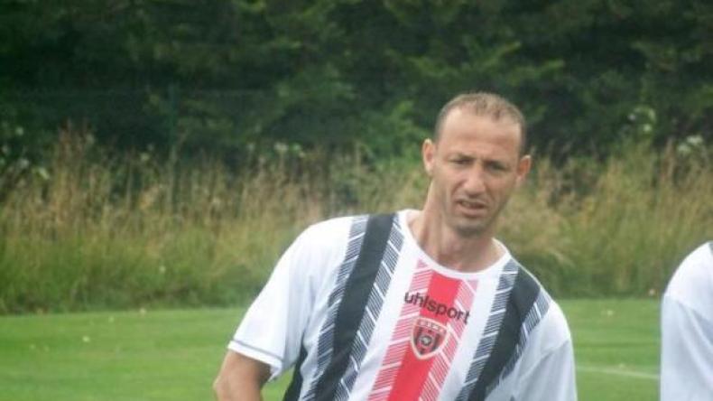 تشييع جنازة والد اللاعب الدولي السابق “دزيري”