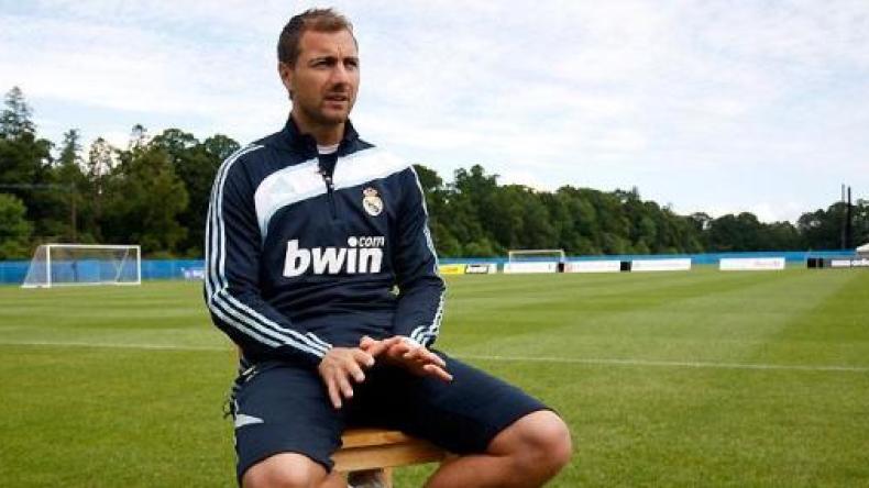 الحارس دوداك: ميسي منافق ورونالدو أناني ومورينيو وصف كاسياس بـ “الجرذ”!