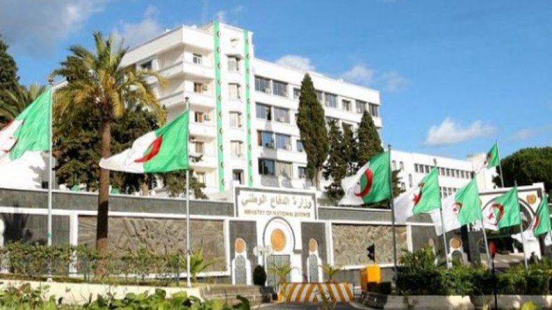 وزارة الدفاع تفتح مسابقة لتجنيد طلبة ضباط في مديرية الإعلام