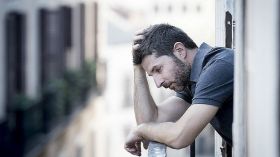 طليقة زوجي سبب معاناته