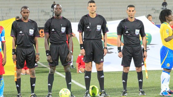 عبيد شارف حكما لمباراة الإفريقي والأهلي