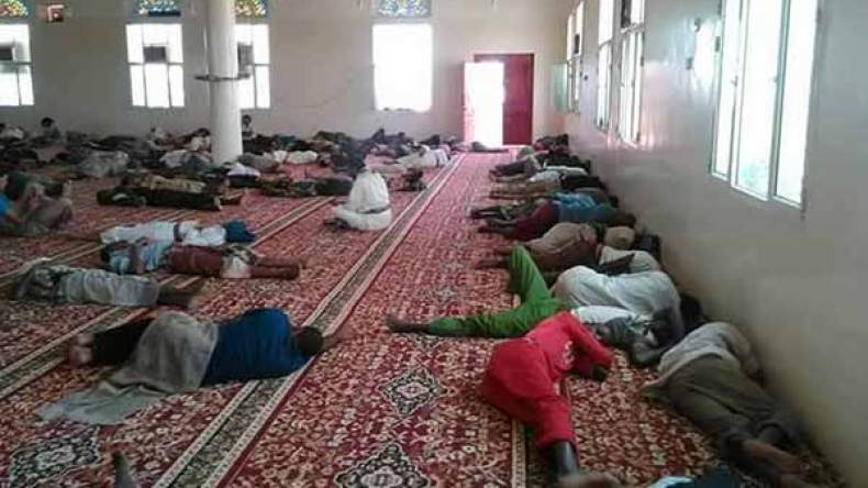 أفارقة مسلمون يحوّلون مساجد أدرار إلى فنادق