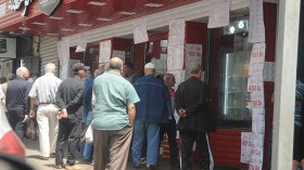 سيول بشرية تجتاح الأسواق والقصابات والمخابز!