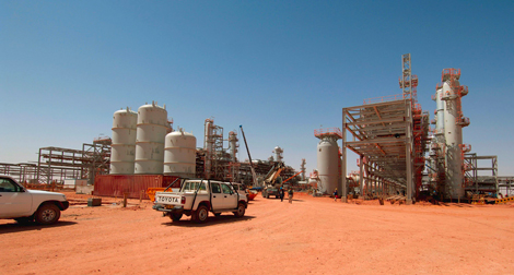 Algeria army frees 600 hostages