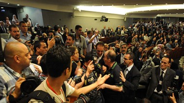 Des députés demandent l'appui des sénateurs pour bloquer «le code pénal» !