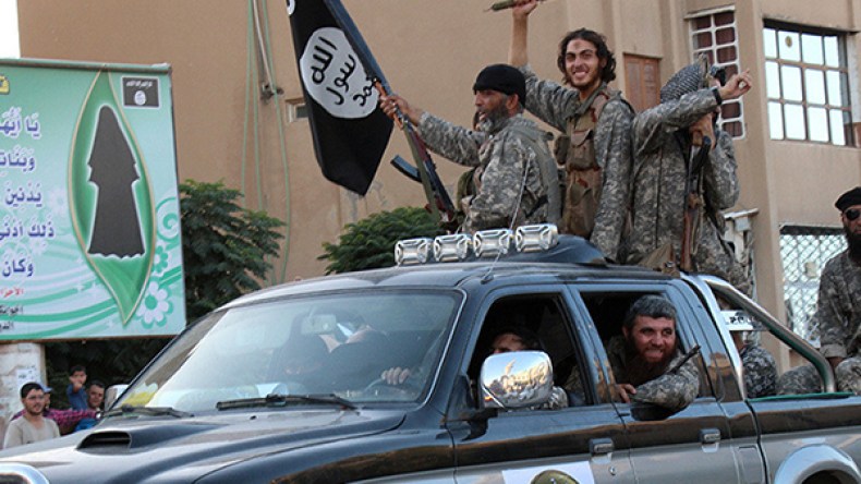 مراكز تدريب وتجنيد وتدريس داعشية وسط المجمعات السكنية