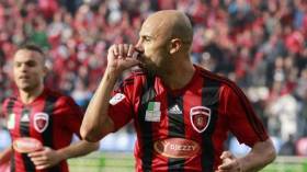 اتحاد بلعباس: دهام يتفق في انتظار جديات والحارس نايلي