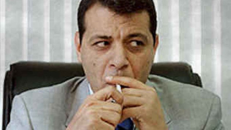 العريان يتهم دحلان بتمويل عمليات الخطف بسيناء