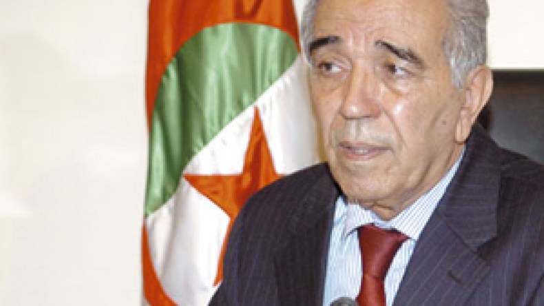 ولد قابلية يجدد نفي تورط رعايا جزائريين في أعمال مرتزقة في ليبيا