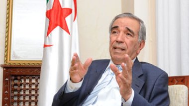 Ould Kablia : « Nos relations avec la Libye seront tendues au cas où les rebelles arrivent au pouvoir »