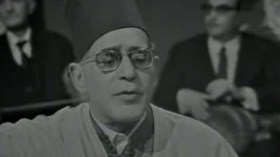 نوري كوفي يكرم صاحب أغنية “مزينو نهار اليوم”