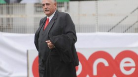 أنجيليسكو يستقيل من تدريب شبيبة الشراڤة