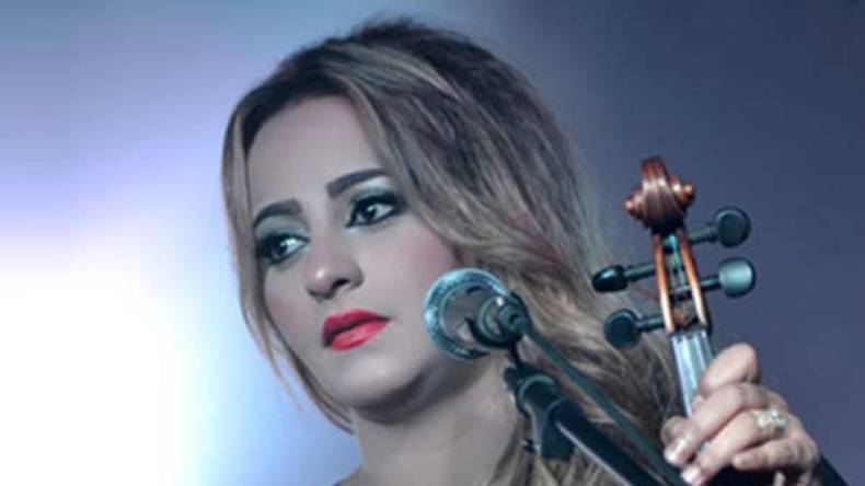 أغـنية مغربيـة تـدعو إلى التحرش بصـوت الـداودية تغزو موقـع “اليُـوتـوب”