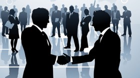 جزائريون ضحايا بائعي الكلام.. مليونا سنتيم في 4 ساعات!