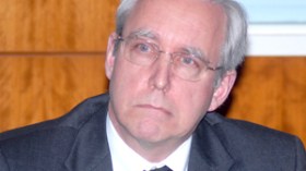 السفير‮ ‬الامريكي‮ ‬للشروق‮: لعبتم‮ ‬ببطولية‮ ‬وانهزمتم‮ ‬بشرف