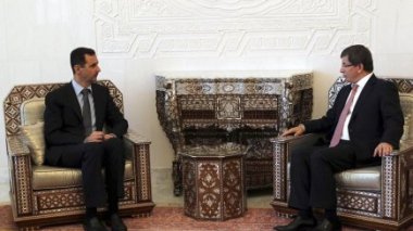 La Turquie condamne les attaques contre des opposants en Syrie