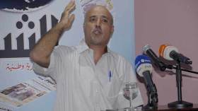 الجوية الجزائرية تطرد عالم فيزياء من الطائرة بسبب العربية‮!‬