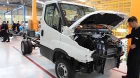 50 مليونا تخفيضات على شاحنات “دايلي” الجزائرية