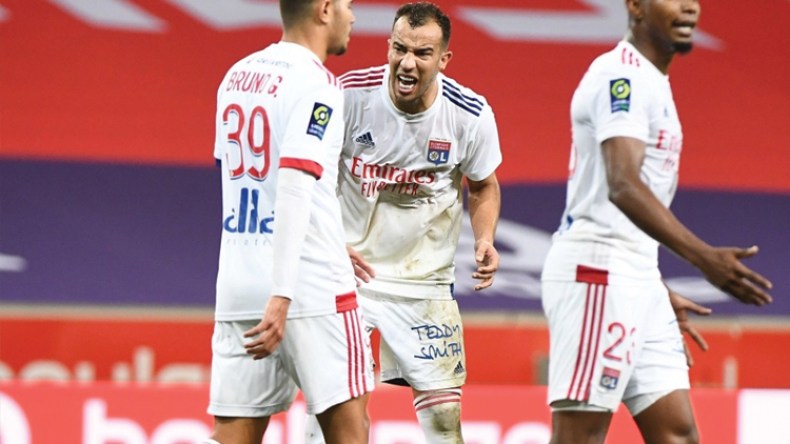 بن العمري أفضل مدافع في مواجهة ليون ومونبولييه