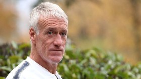 مدرب فرنسا.. رجل أبيض وقلب أسود