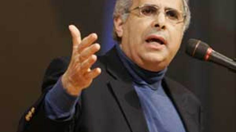 استطلاع شمل 6 دول : العالم العربي لا يرى في إيران خطرا ويدعم حماس