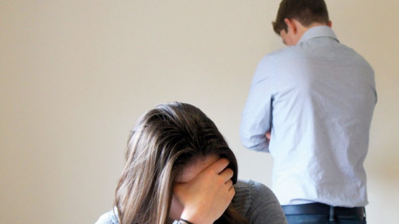 ورقة الطلاق أشد تأثيرا على النساء من السرطان