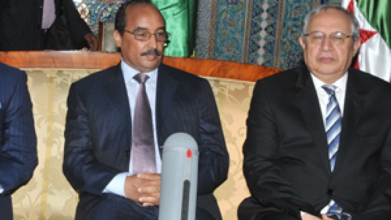 وفد‭ ‬الإتحاد‭ ‬الإفريقي‭ ‬يلتقي‭ ‬بوتفليقة‭ ‬ويُغادر‭ ‬في‭ ‬صمت