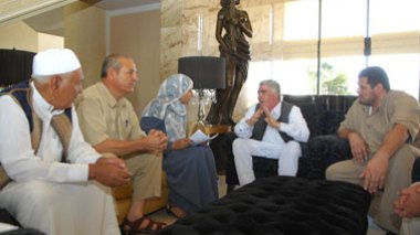 Les représentants des tribus libyennes: « l’Algérie est un grand pays et n’a jamais envoyé de mercenaires en Libye »