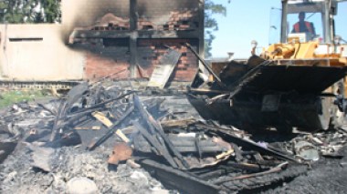 Incendie  au SAMU de Dely Brahim : deux personnes carbonisées et cinq chalets détruits