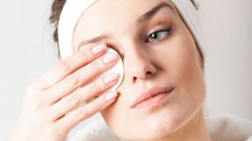 القواعد الأساسية لإزالة الماكياج