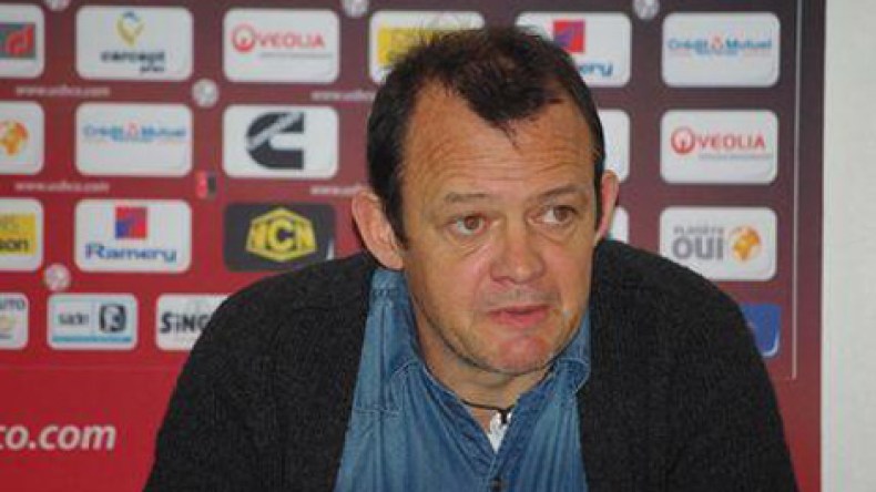 مدرب فيتا كلوب يتوعّد “صقور” الشلف