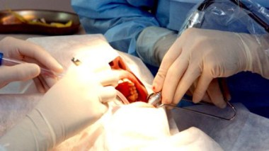 France: un sans-papiers arrêté par la police chez le dentiste